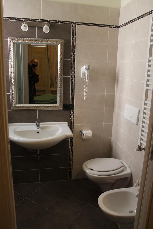Hotel Oblio Rimini Bagian luar foto